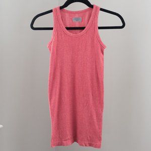 Light red ribbed athletic tanktop